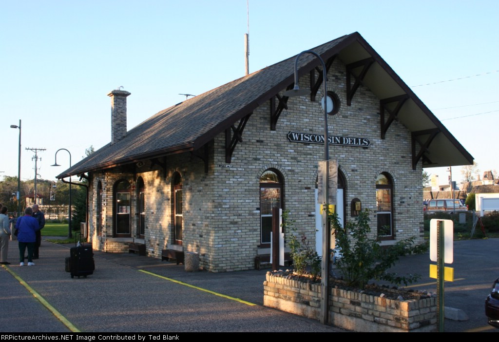Wisconsin Dells Amtrak Station